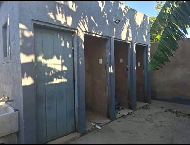 4 BEDROOM HOUSE FOR SALE IN SOSHANGUVE XX